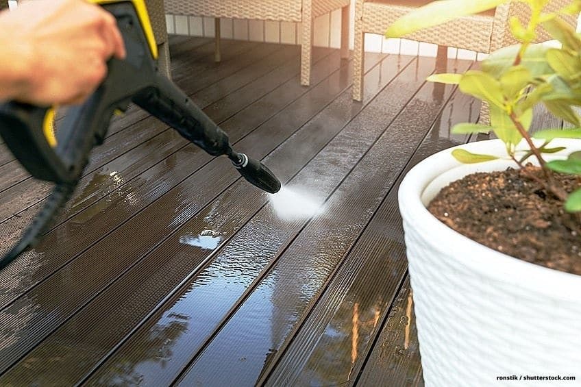 deck cleaners